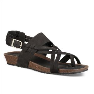 Teva Ysidro Universal sandals